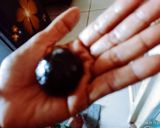 A picture of step 4 of Rich in antioxidant dark chocolate walnut dry fruits crispy ball.
