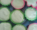 Foto langkah ke 5 dari resep Bolu kukus Mawar Pandan.