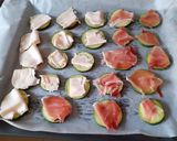 Foto del paso 3 de la receta: Mini pizza de calabacín