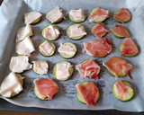 Foto del paso 3 de la receta: Mini pizza de calabacín