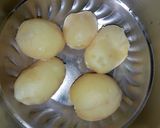 A picture of step 1 of Potato Burfi.