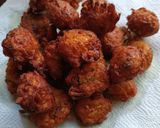 A picture of step 2 of Raw Papaya Fritters.