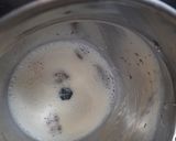 A picture of step 2 of ALMONDS FIG MILK SHAKE .