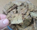 Foto del paso 5 de la receta: Crackers integrales - nutritivas, versátiles y en pocos minutos !!