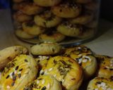 Foto langkah ke 6 dari resep Garlic Cheese Cookies.