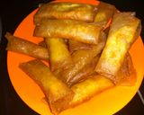 Foto langkah ke 6 dari resep Lumpia isi SOJU (Sosis Keju).