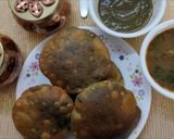 A picture of step 5 of Bathua ki kachori.