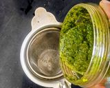 A picture of step 2 of Lemon–Coriander Immunity Shot (Detox + Vitamin C Booster).