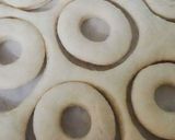 A picture of step 5 of Donuts.