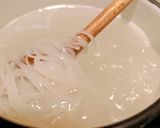 Egyszerű és gyors kínai tészta leves recept fázis 2 fotója