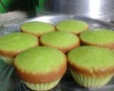 Foto langkah ke 5 dari resep Cup cake pandan.