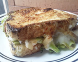 Foto del paso 8 de la receta: 🍞Sándwich🥪🧀 de salteado🥘 de pencas de acelga🌿