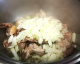Foto del paso 2 de la receta: Arroz caldoso con conejo y verduras al cúrcuma de mi madre