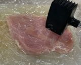 A picture of step 1 of Chicken Cordon Bleu.