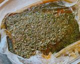 Hình bước làm 1 của món Tartine Bánh Mì Nướng Phô Mai Emmental Phủ Cá Hồi Gravlax