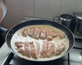 Foto del paso 4 de la receta: Solomillo de pavo en salsa de vino dulce