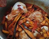 Foto del paso 1 de la receta: Pastas variadas con muslos de pollo