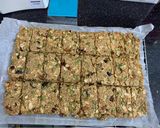 Hình bước làm 3 của món Baked granola bar