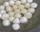 Foto langkah ke 5 dari resep Cimol Isi Keju.