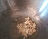 A picture of step 2 of White Lava Halwa.