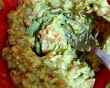 Foto del paso 2 de la receta: Guacamole Lu 🥑🥑🥑