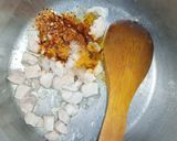 A picture of step 4 of Red Chilli Pasta.