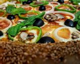 Foto del paso 11 de la receta: PIZZA Caprese con Chorizo Español y Olé...!