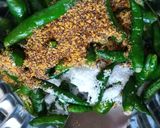 राई -हरी मिर्च का अचार(Hari mirch ka Achar recipe ine Hindi) रेसिपी चरण 4 फोटो