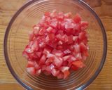 Foto del paso 2 de la receta: Salmón con bruschetta