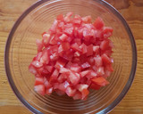 Foto del paso 2 de la receta: Salmón con bruschetta