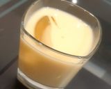 A picture of step 3 of Mango milkshake.
