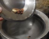 A picture of step 1 of Chicken Dum Biryani.