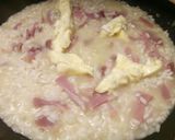 A picture of step 3 of Risotto speck e brie.