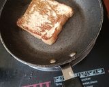 A picture of step 5 of Simple French Toast.