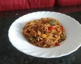 Foto del paso 6 de la receta: Espaguetis integrales con verduras y salsa de soja