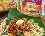 Gambar langkah 6 resipi Pecal Mi Sedaap.