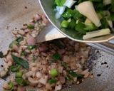 A picture of step 3 of Drumstick flower sabji.