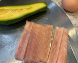 Hình bước làm 1 của món Salad Bơ Cá Hồi Xông Khói