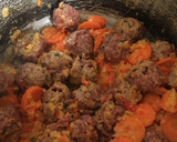 Foto del paso 3 de la receta: Guiso de fideos con albóndigas