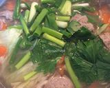 Foto langkah ke 1 dari resep Sup Bakso wortel.