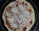 Foto langkah ke 9 dari resep Pizza Rumahan.