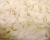 Hình bước làm 2 của món Bánh đa trộn (Phở khô trộn)