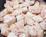 Fokhagymás, szaftos csirkemell recept fázis 2 fotója
