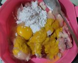 Foto langkah ke 3 dari resep Ayam Goreng Telur.