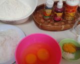 Foto langkah ke 1 dari resep Bolu Kukus Mekar No Soda Empuk.