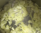 Foto del paso 2 de la receta: Pollo en salsa de batata y pasas
