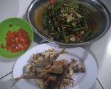 Foto langkah ke 5 dari resep Tumis Kangkung Rebon.