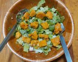 Foto del paso 5 de la receta: Ensalada de pollo a la Búfalo