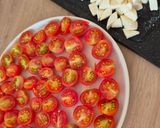 Une image de l'étape 1 de Fraîcheur d'Été aux Tomates Cerises et Mozzarella.