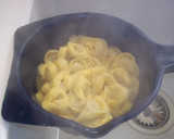 Foto del paso 8 de la receta: Tortellini de carne con setas